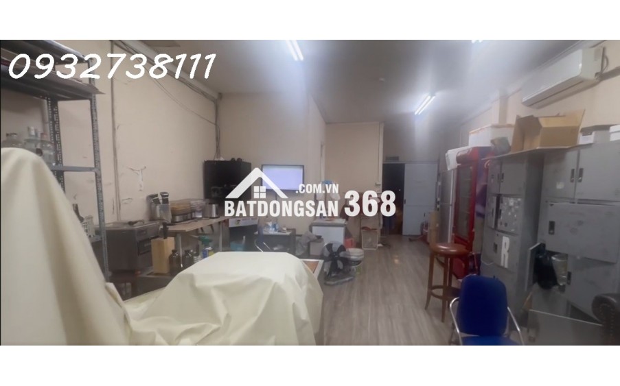 Bán nhà ngõ Phùng Hưng, Hoàn Kiếm, 102m2, 3 tầng, 3PN, Sổ đỏ, giá 92 tỷ. LH: 0932738111